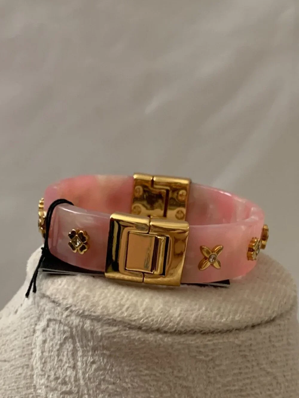 KATE SPADE Breeze Along Thin Hinged Bangle in Blush/Gold - Picture 1 of 5